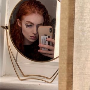 Meet your Posher, Haley